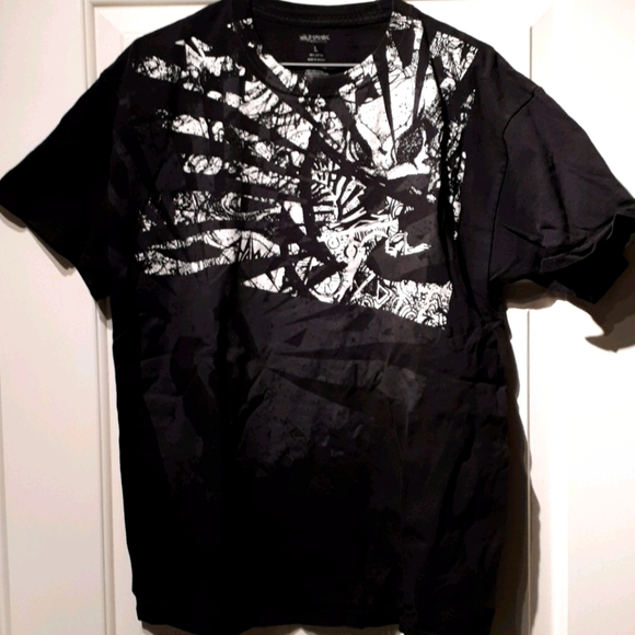 Hawk T-Shirt - Picture 1 of 3